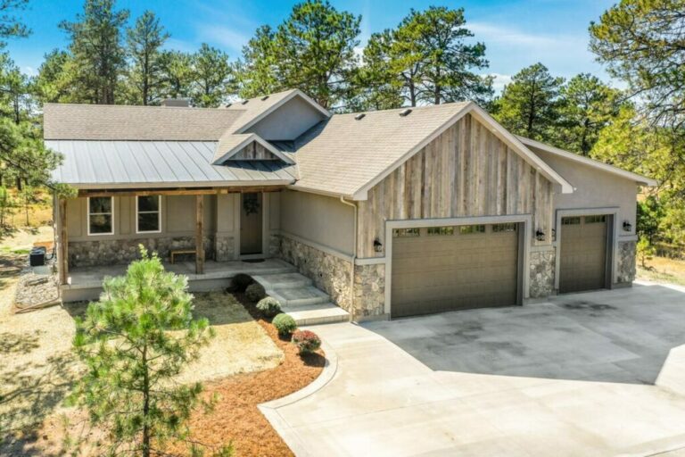 5-Bedroom 1-Story Hillside Craftsman Home With Barnwood-accented Exterior and a 3-car Garage (Floor Plan)