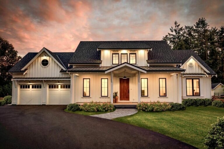 2-Story, 4-Bedroom New American Farmhouse With a Roomy Unfinished Basement (Floor Plan)