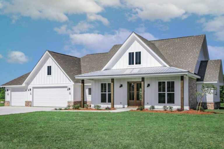 1-Story 3-Bedroom New American Farmhouse with 3-Car Garage (Floor Plan)
